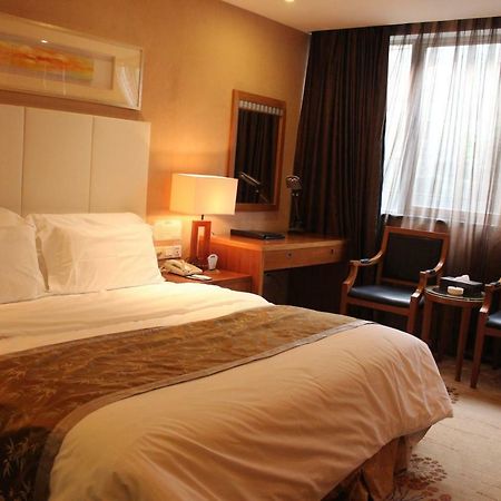 Shenzhen Luohu Railway Station Hotel - Commercial Building Thẩm Quyến Ngoại thất bức ảnh