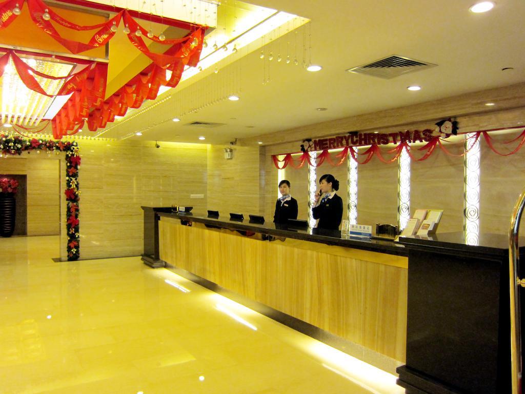 Shenzhen Luohu Railway Station Hotel - Commercial Building Thẩm Quyến Ngoại thất bức ảnh