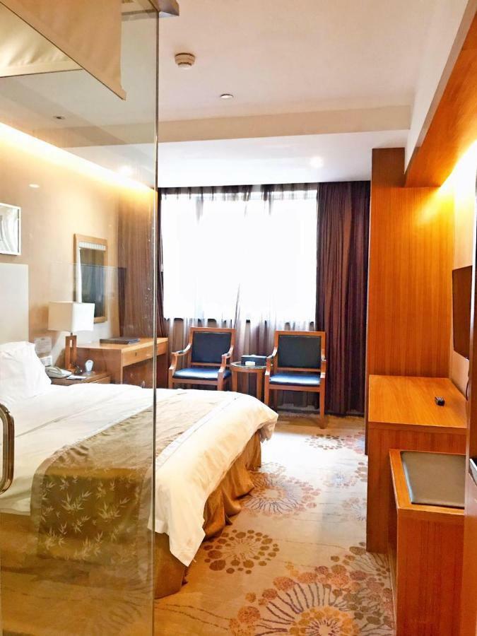 Shenzhen Luohu Railway Station Hotel - Commercial Building Thẩm Quyến Ngoại thất bức ảnh